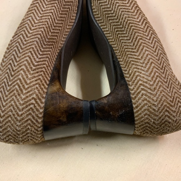 Shoes - Picture 5 of 5